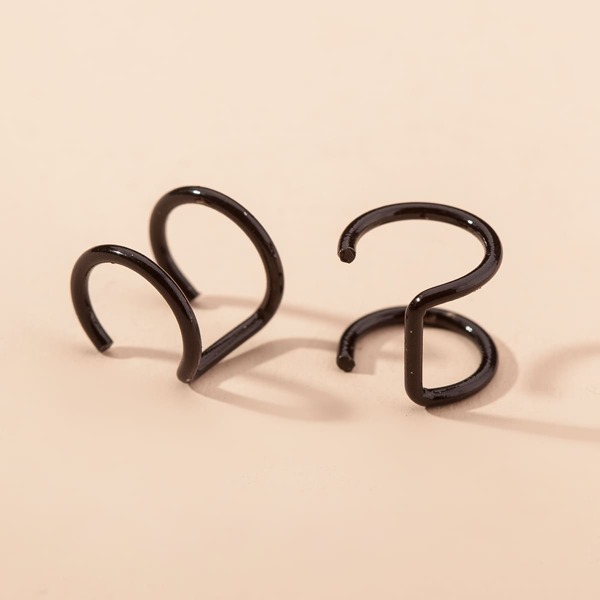 

Minimalist Ear Cuff, Black