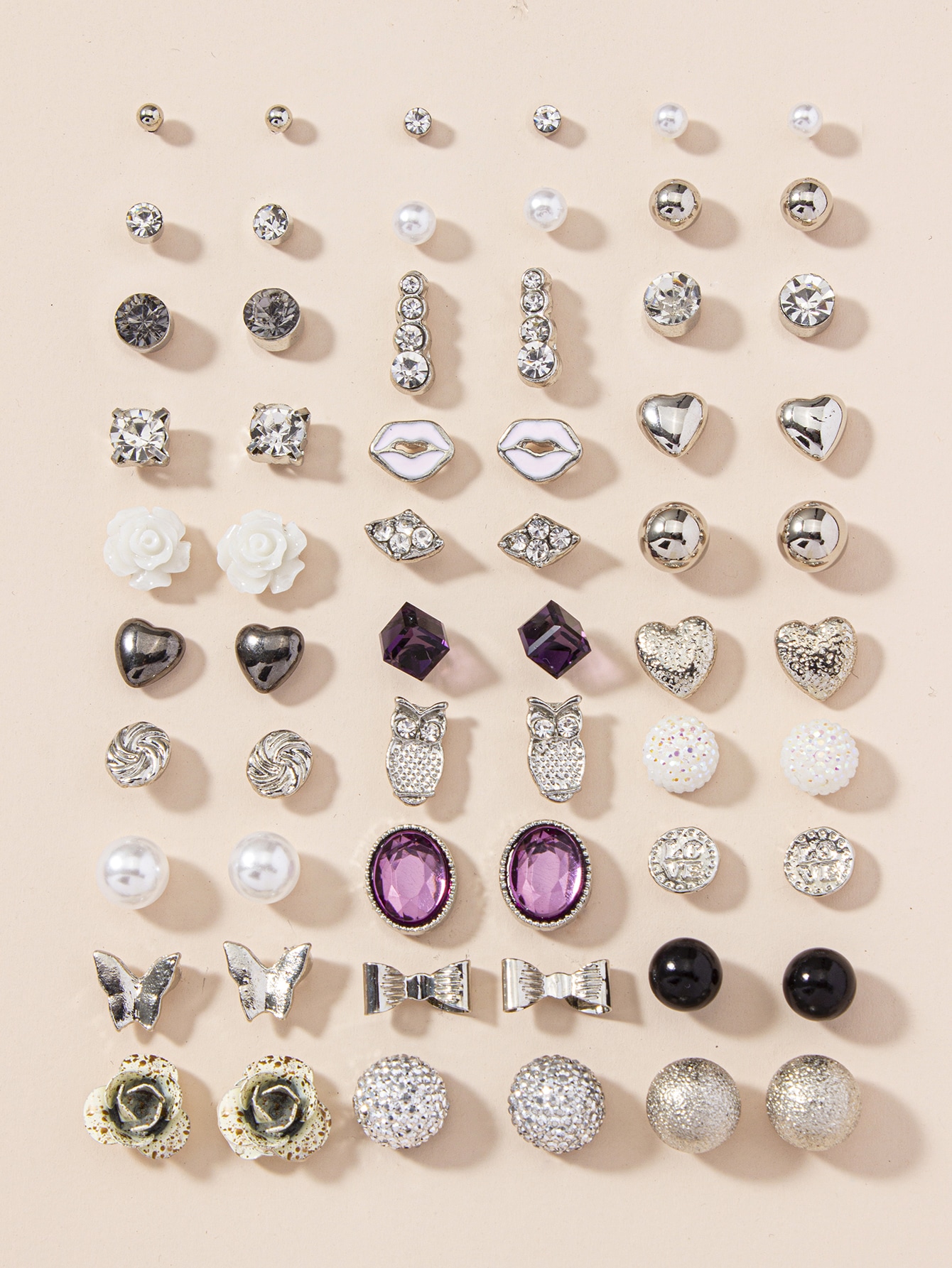 30pairs Heart & Butterfly Design Stud Earrings thumbnail