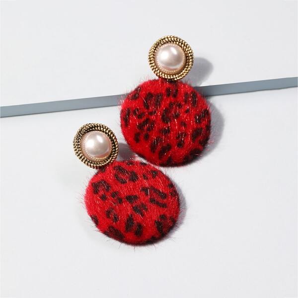 

Round Design Earrings, Red