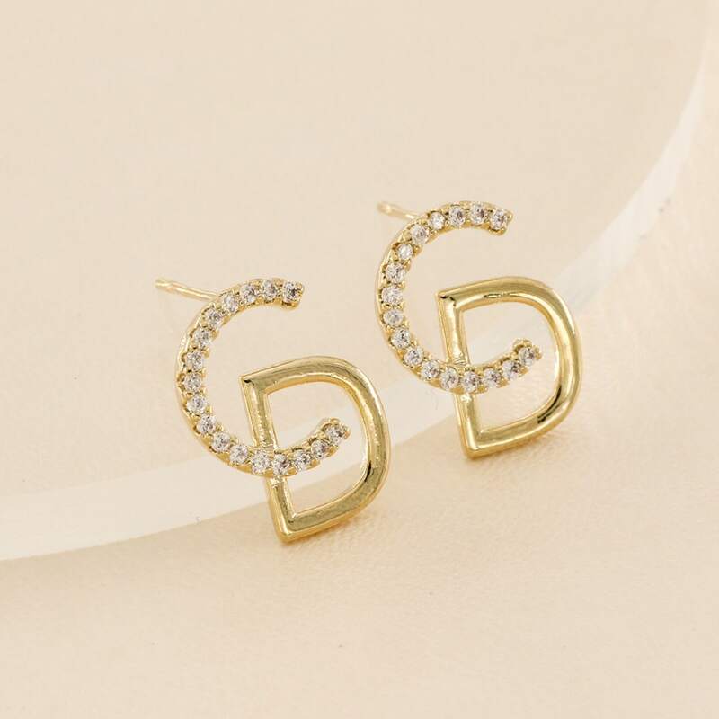 

Letter Design Stud Earrings, Gold