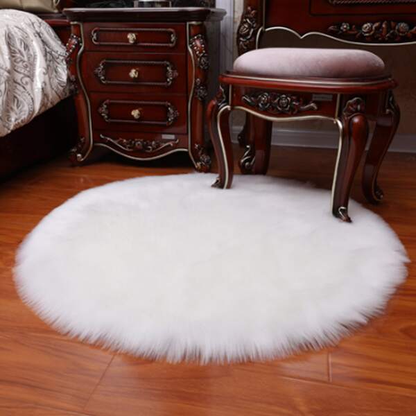 

Plain Round Plush Carpet, White