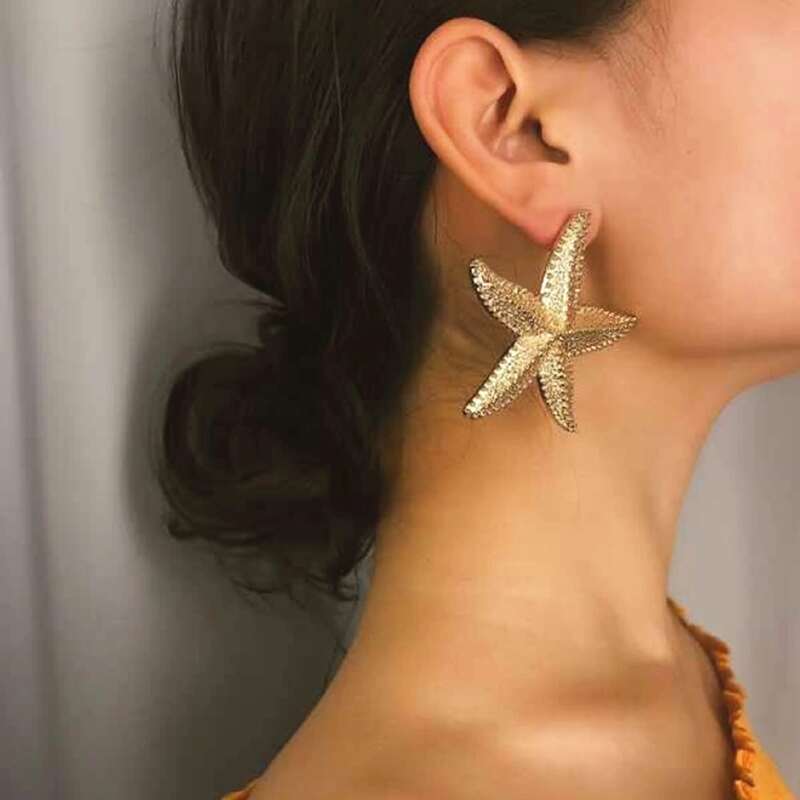 

Starfish Design Earrings, Gold