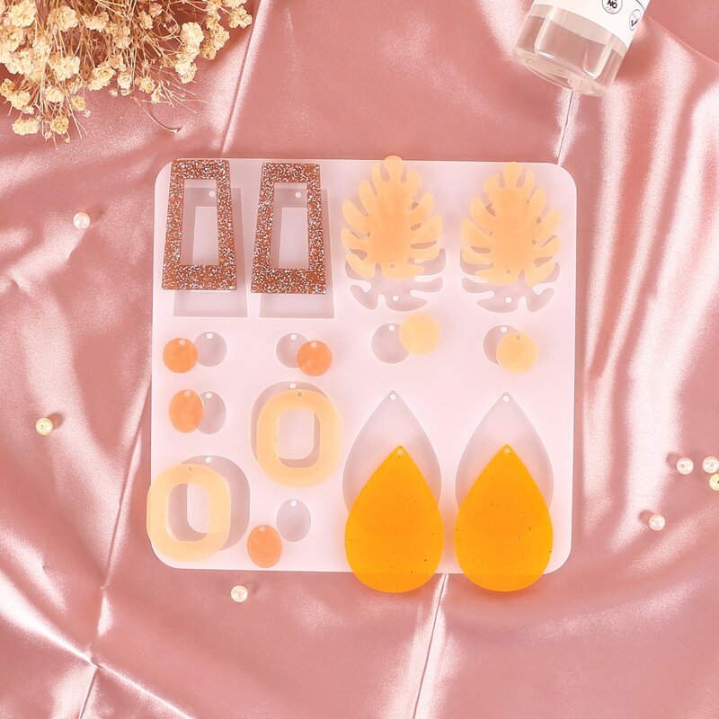 

1pc Earring Silicone DIY Epoxy Mold, White