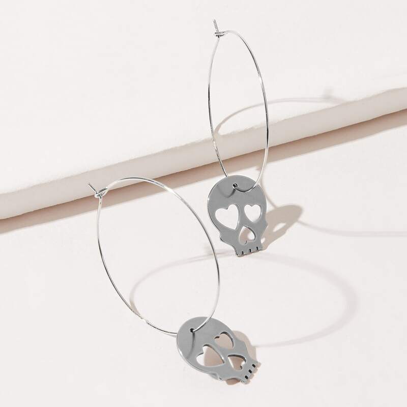 

Skull Decor Hoop Earrings, Silver