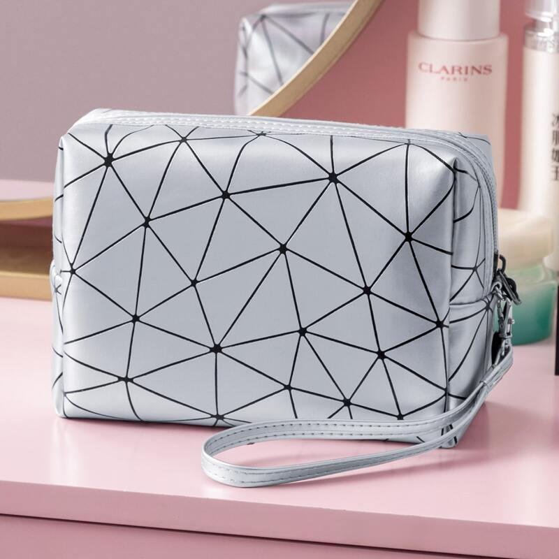 

Geometric Pattern Cosmetic Storage Bag, Silver