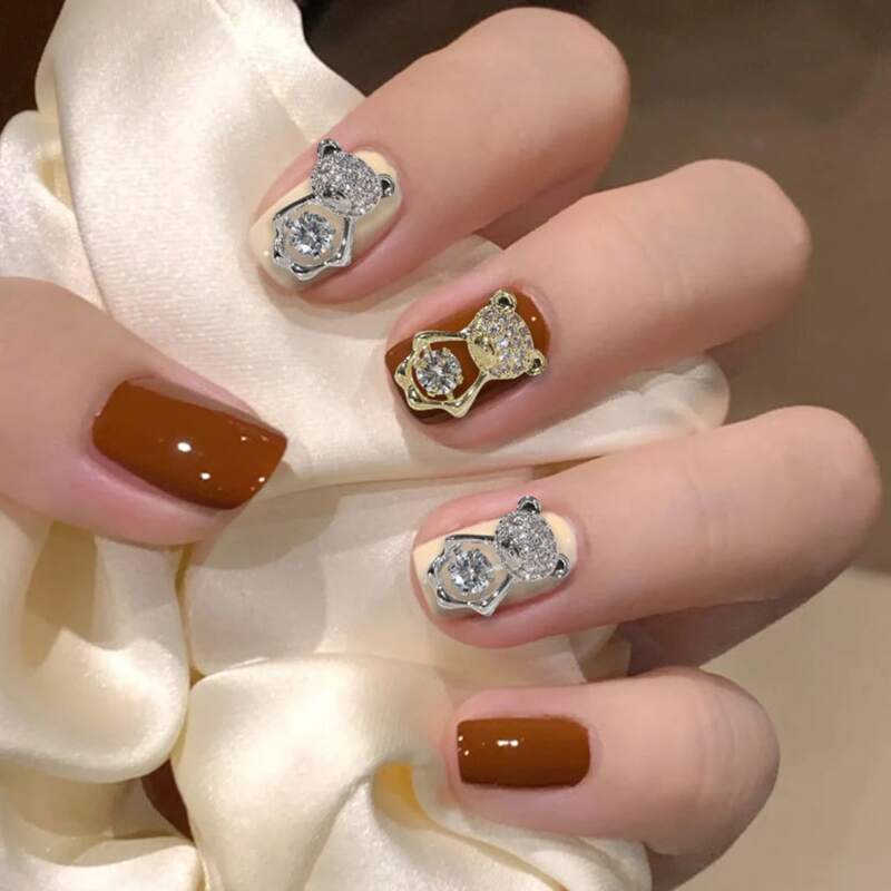 

1pc Rhinestone Bear Nail Art Decoration, Gold
