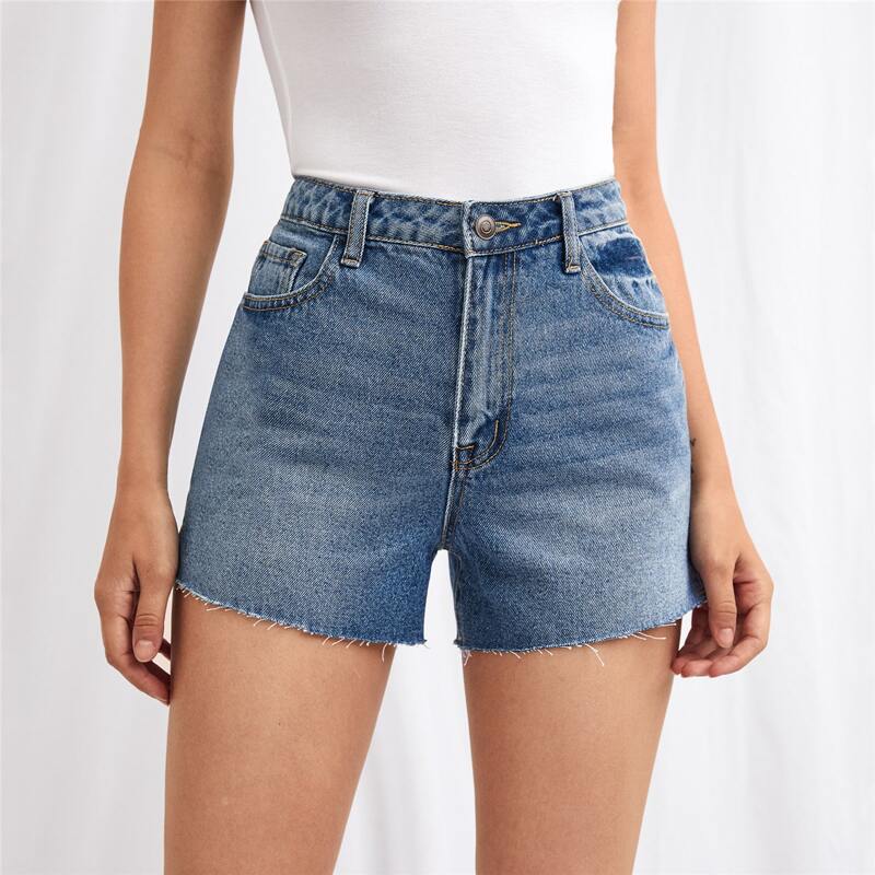

Slant Pocket Raw Hem Denim Shorts, Medium wash