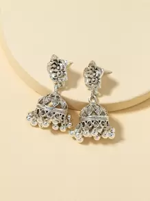 Aretes con colgante de campana