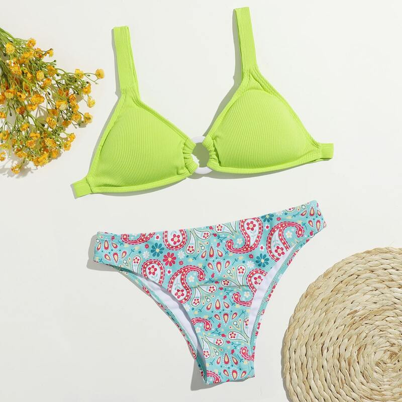 

Paisley Ring Linked Bikini Swimsuit, Multicolor