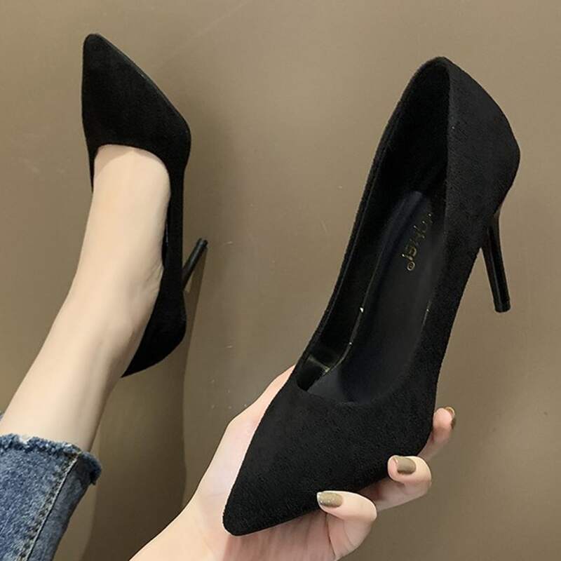 

Pointed Toe Stiletto Court Heels, Black