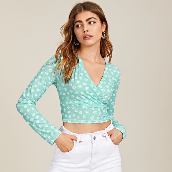 

All Over Floral Print Surplice Neck Crop Tee, Mint blue