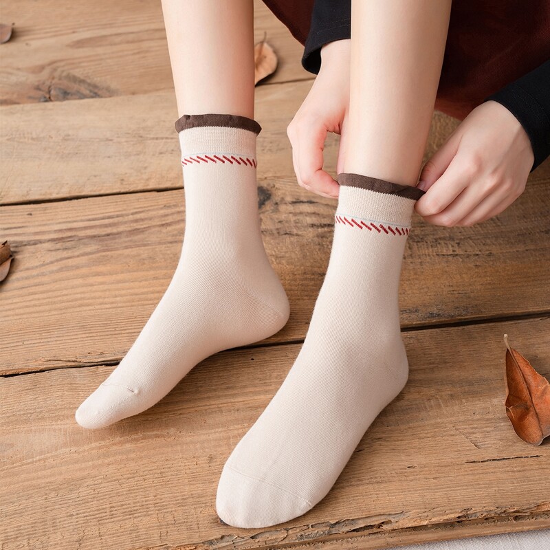 

1pair Contrast Trim Crew Socks, Light grey