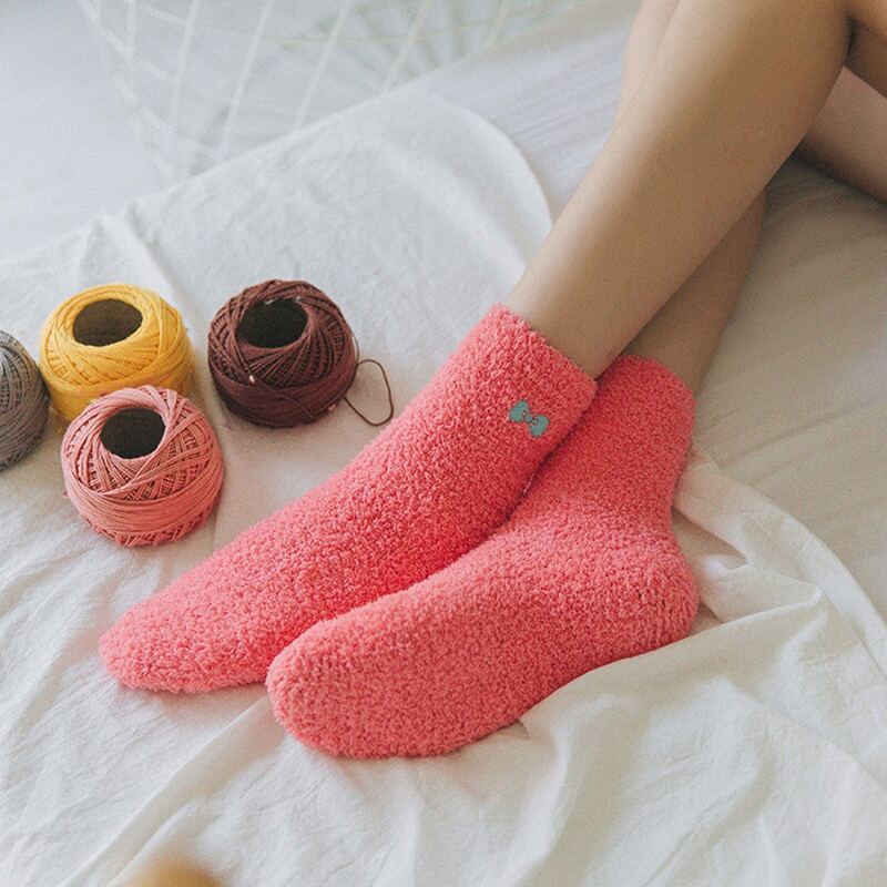 

1pair Bow Detail Fuzzy Socks, Hot pink