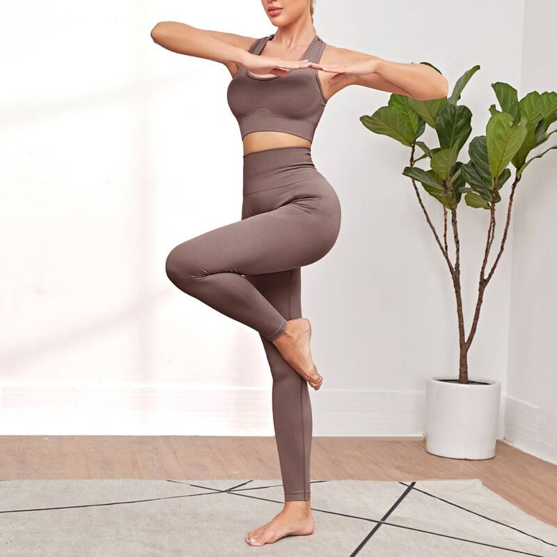 

Seamless Racer Back Sports Bra & Leggings, Bronze