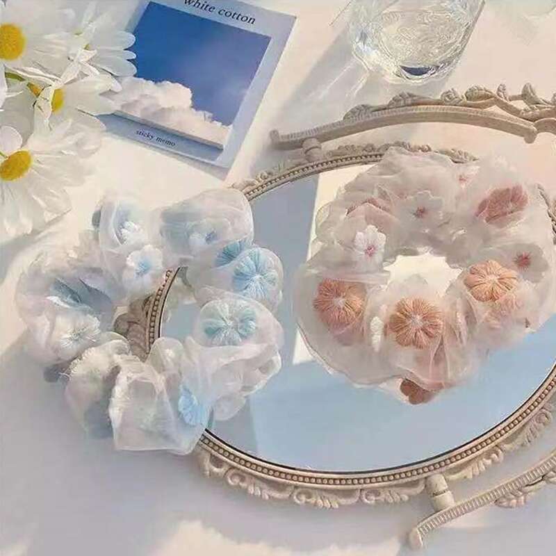 

2pcs Floral Embroidery Scrunchie, Multicolor