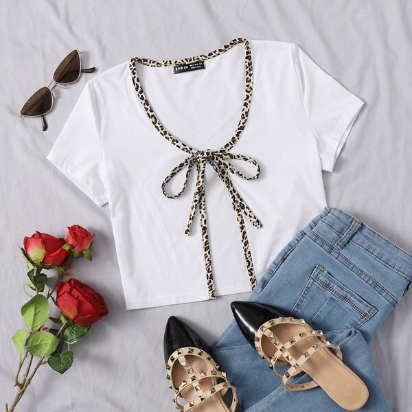 

Leopard Trim Tie Front Crop Top, White