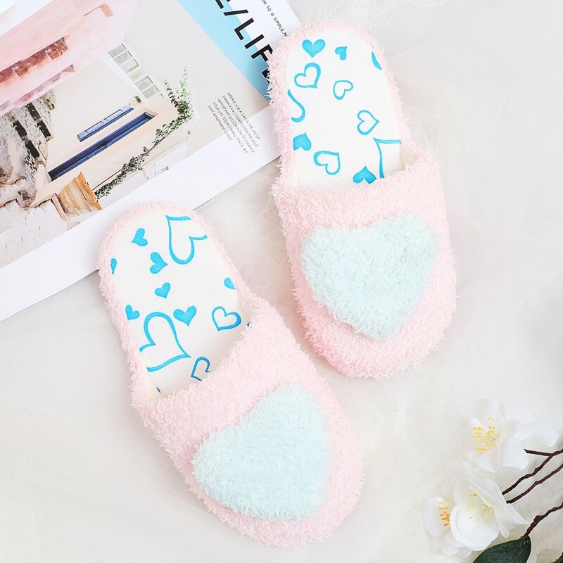 

Colorblock Heart Fluffy Slippers, Baby pink