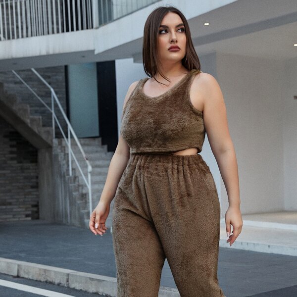 

Plus Scoop Neck Tank Top & Pants, Mocha brown