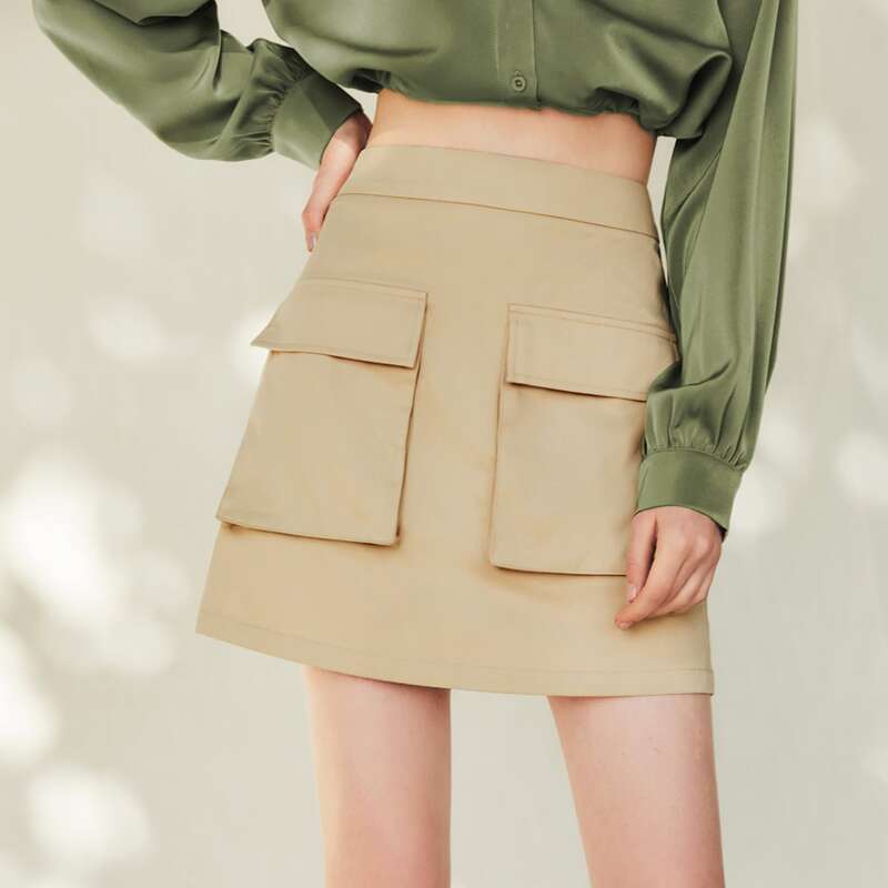 

Flap Pocket Solid Skirt, Khaki