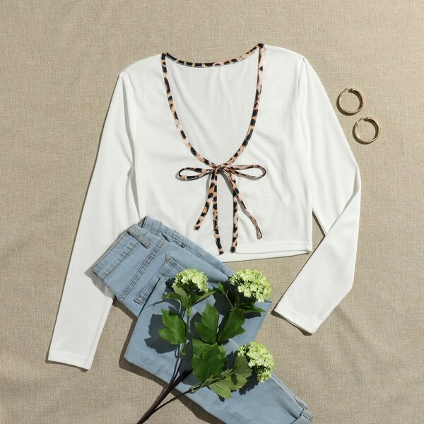 

Contrast Binding Knot Front Crop Top, White