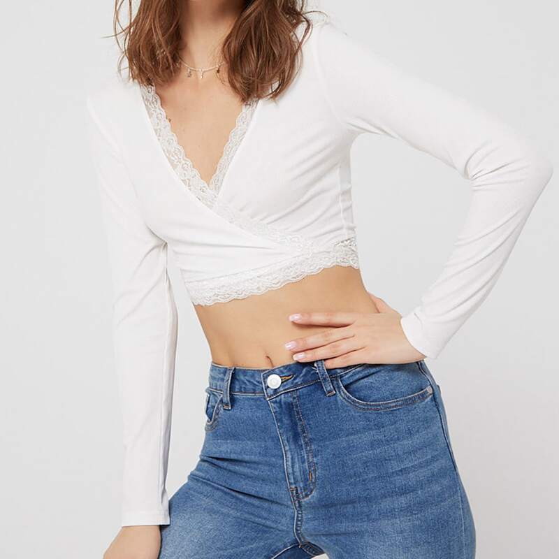 

Solid Contrast Lace Tie back Crop Top, White