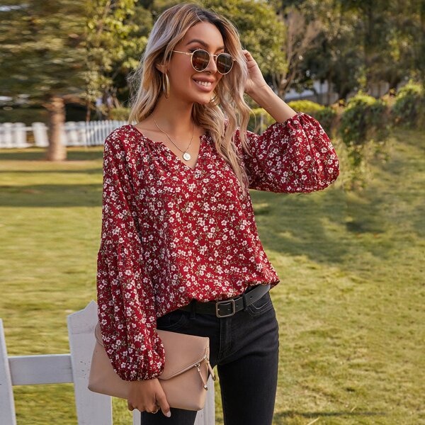 

Notch Neck Ditsy Floral Blouse, Burgundy