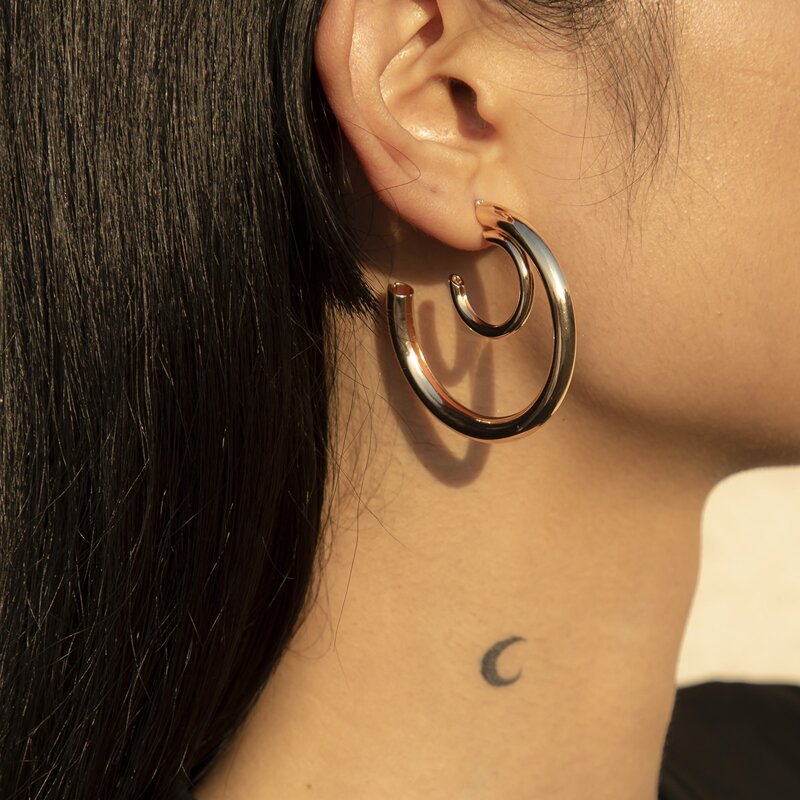 

Metal Hoop Earrings, Gold