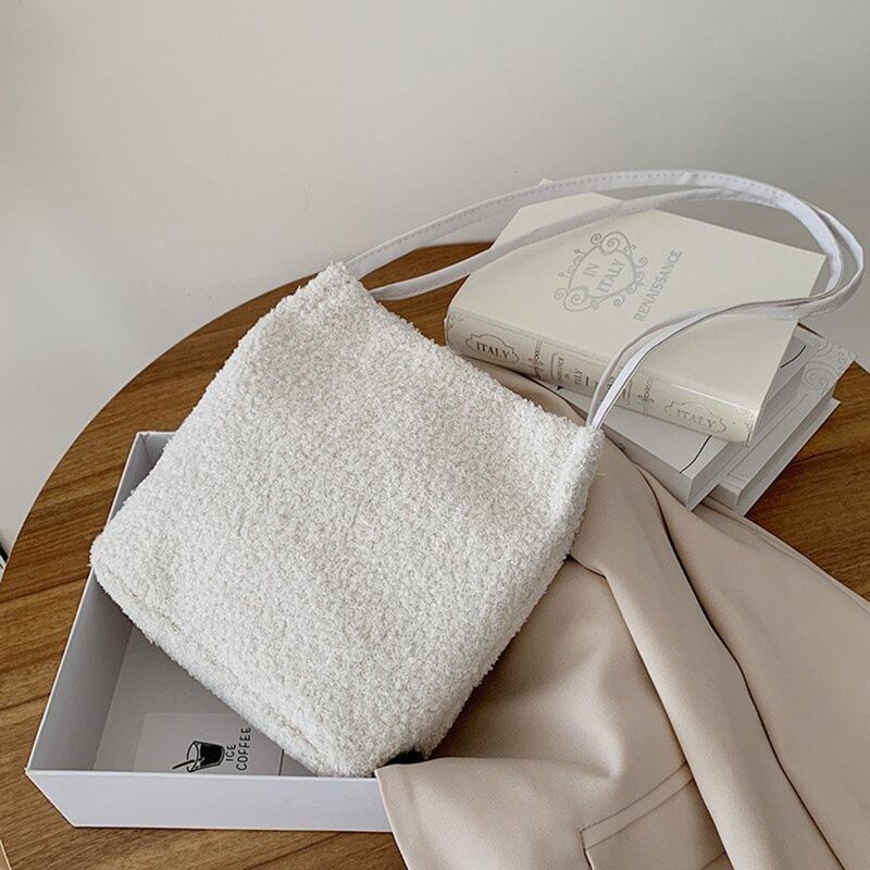 

Minimalist Teddy Shoulder Bag, White