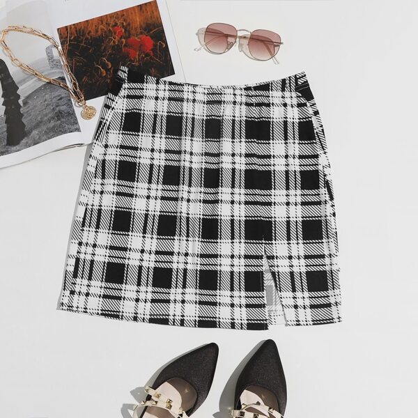 

Split Hem Tartan Skirt, Black and white