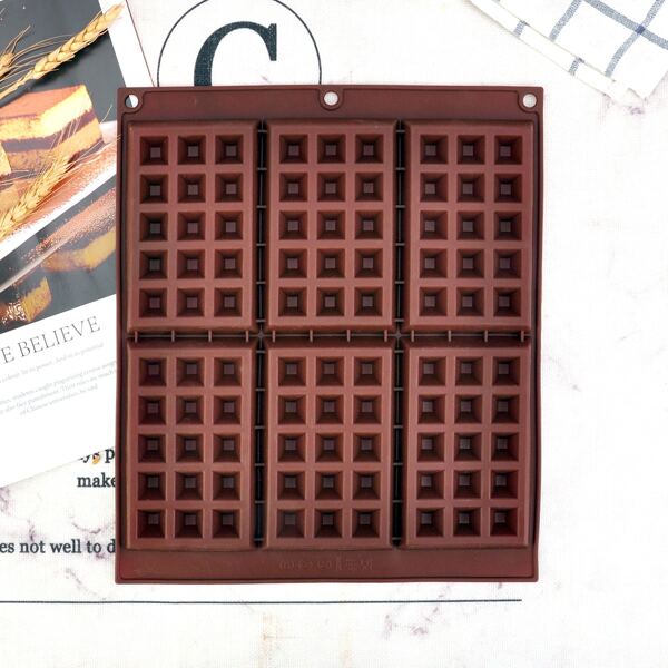

1pc Silicone Waffle Mold, Brown