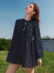 SHEIN LUNE Knot Front Ditsy Floral Smock Dress - Navy Blue - View 5