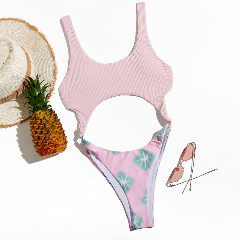 

Graphic Print Cut-out One Piece Swimsuit, Multicolor