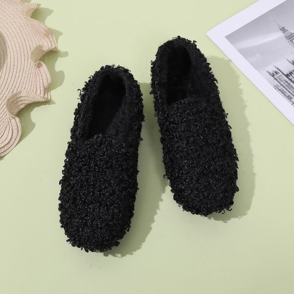 

Round Toe Faux Fur Flats, Black