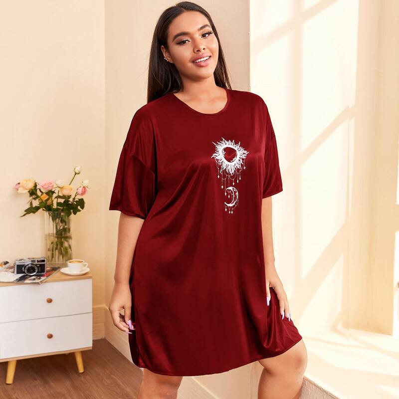

Plus Graphic Print Drop Shoulder Nightdress, Burgundy
