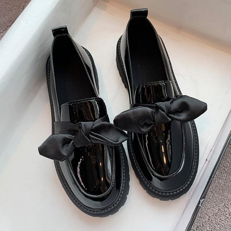 

Solid Bow Decor Loafers, Black