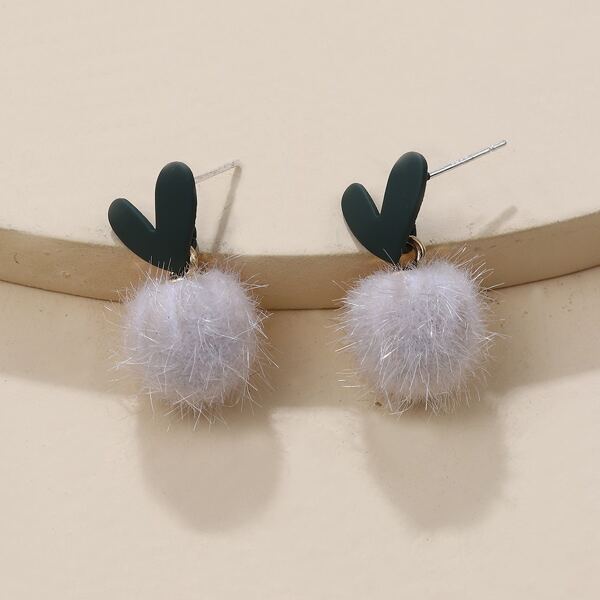 

Pom-pom Decor Heart Earrings, Grey