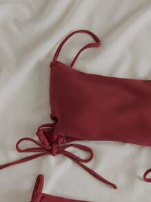 Conjunto de bikini sólido con cordón decorativo y corte alto para playa de verano - Color caoba - Ver 4