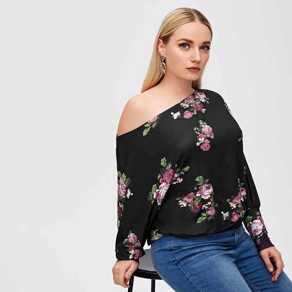 

Plus Floral Off Shoulder Sweatshirt, Black