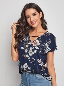 SHEIN LUNE Cutout V-neck Floral Print Top - Multicolor - View 5
