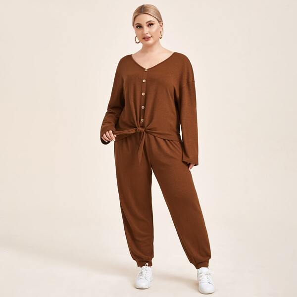 

Plus Button Detail Knot Hem Tee & Sweatpants, Rust brown