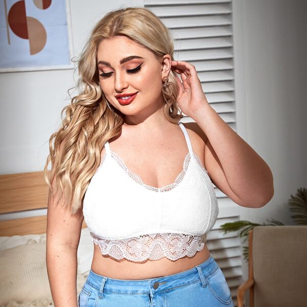 

Plus Floral Lace Bralette, White