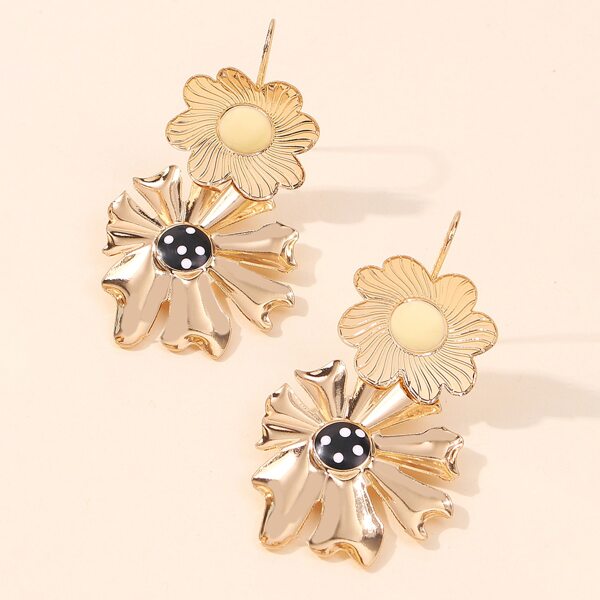 

Flower Drop Earrings, Gold