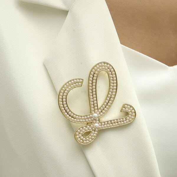

Faux Pearl Decor Brooch, White