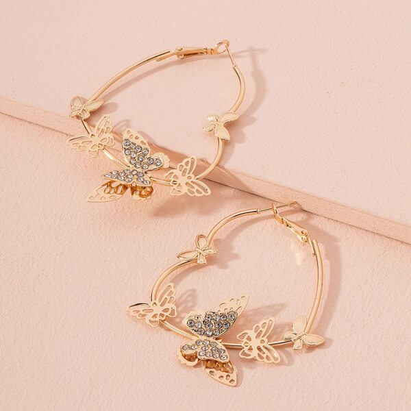 

Butterfly Decor Heart Earrings, Gold