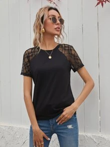 تي شيرت بأكمام راجلان دانتيل متباين