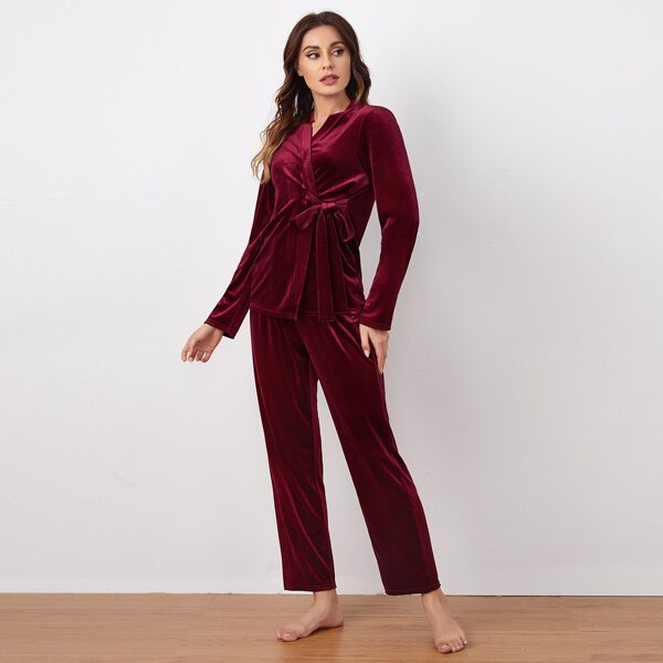 

Velvet Tie Side Night Set, Maroon