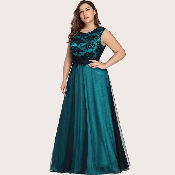 

Plus Floral Embroidered Mesh Prom Dress, Green