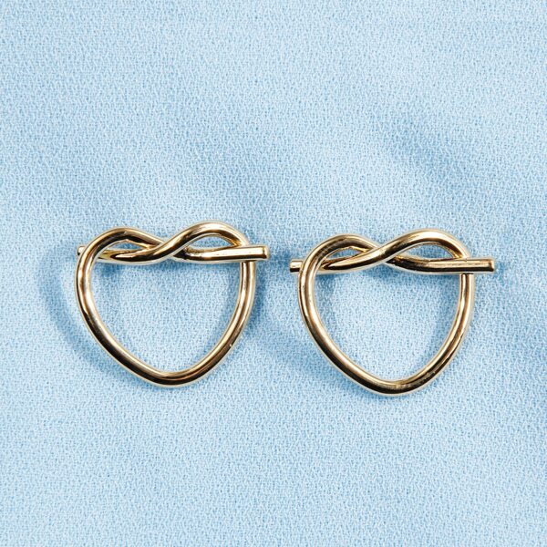 

Heart Design Stud Earrings, Gold