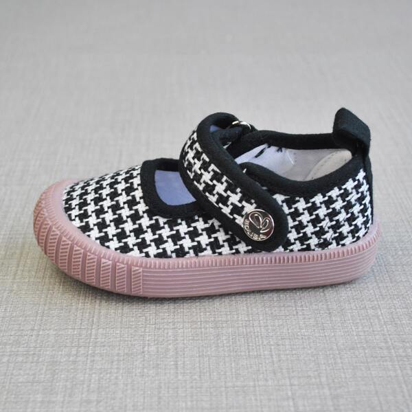 

Toddler Girls Velcro Strap Flats, Black