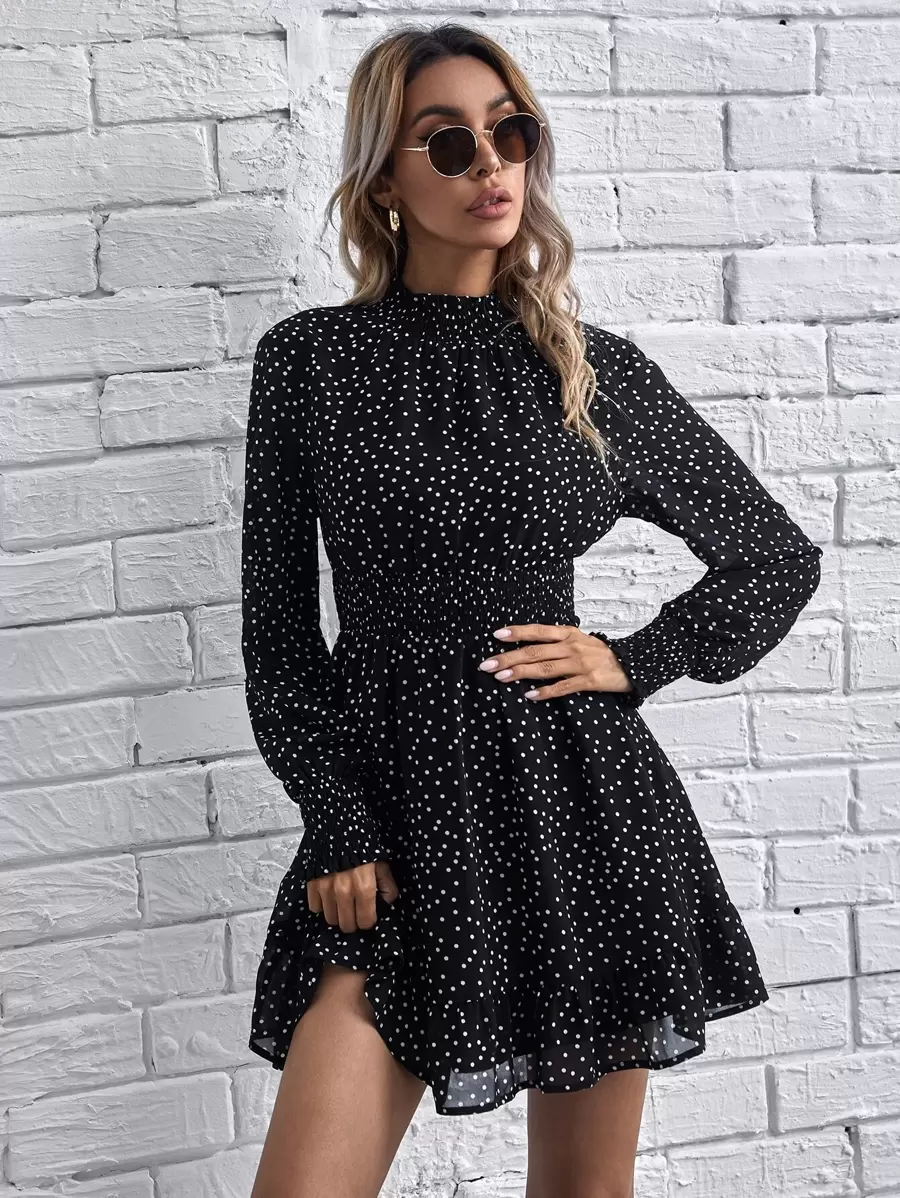 SHEIN Frenchy Vestido de tiras bajo con fruncido de cuello alto - Negro - Ver 1